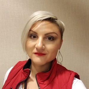 Meet your Posher, Iuliana